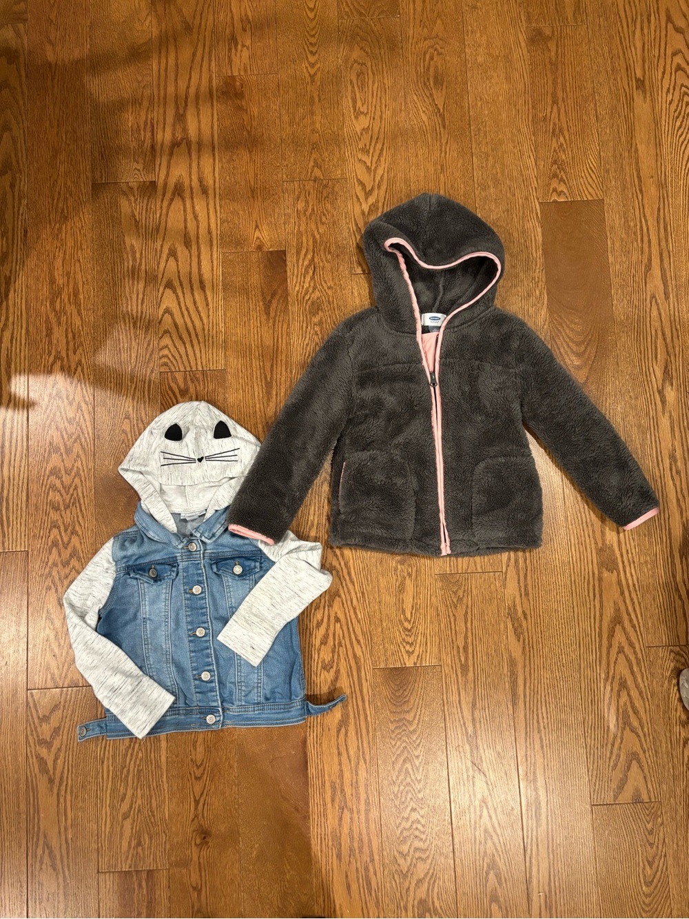 Girls fuzzy sweatshirt and jean jacket bundle 4T 5T